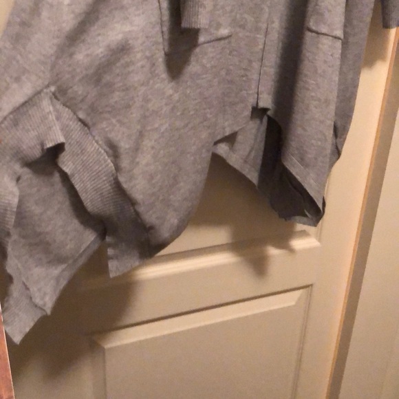 Sweater - Picture 3 of 3